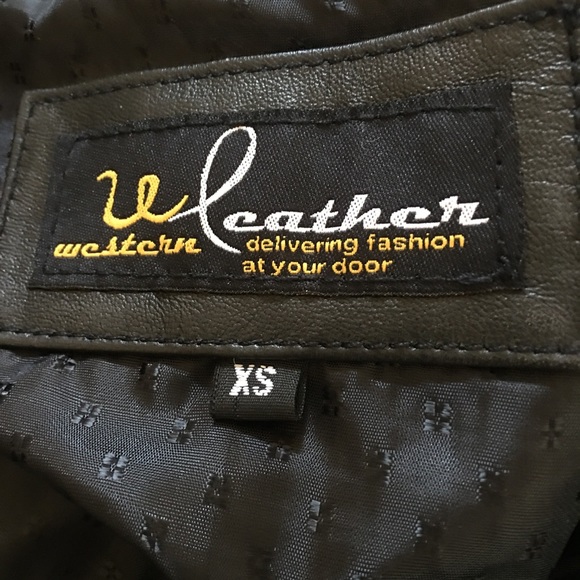 leather jacket - Picture 5 of 8